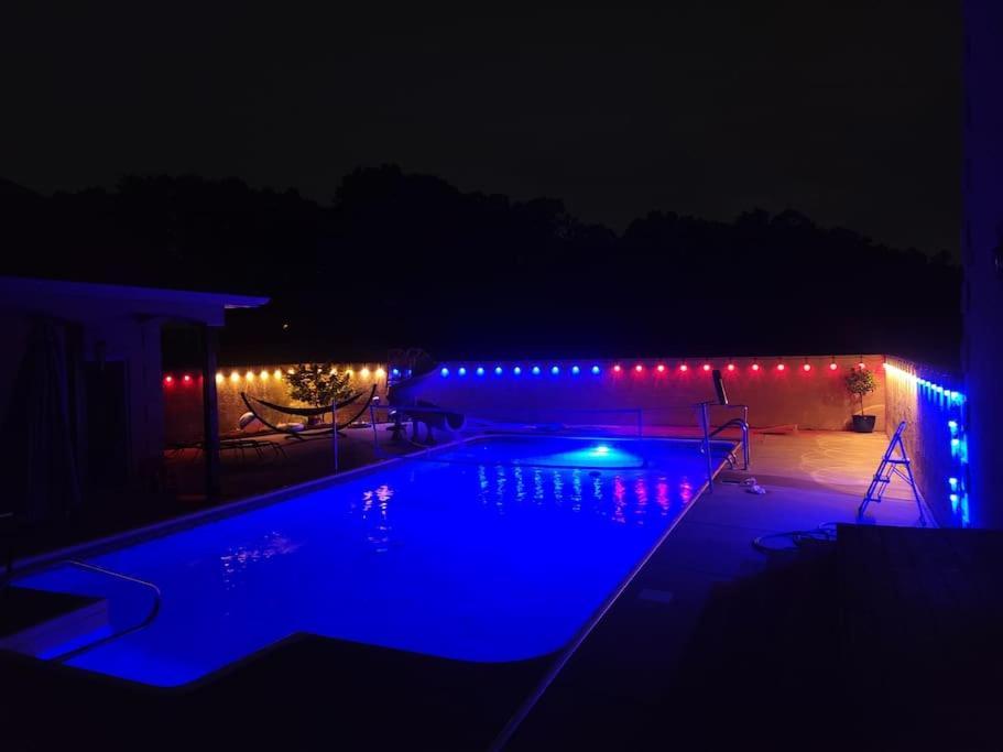 Deer Run Estate Llc Hotel Marshfield Exterior photo